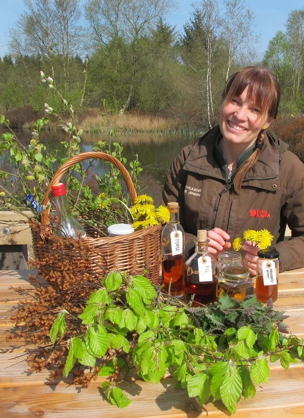 Snapsetur Kaj Munks Præstegård
