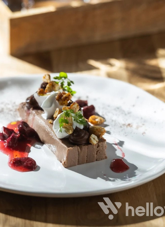 Szaletly borvacsora – a Michelin-ajánlott vendéglő modern magyaros fogásaival és válogatott boraival