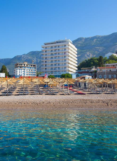 6 nap/5 éjszaka 2 fő részére félpanziós ellátással Montenegró közkedvelt tengerpartján - Hotel Sato