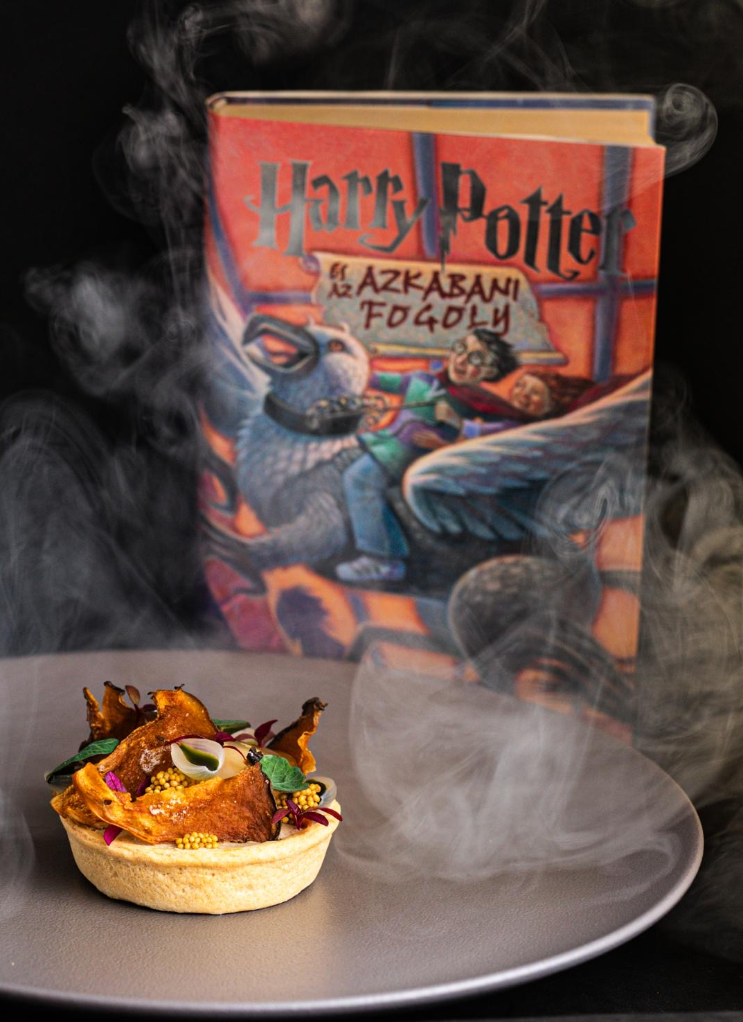 KönyvBár borvacsora világhírű könyvek ihlette fine dining ételkölteményekkel és naturális borokkal