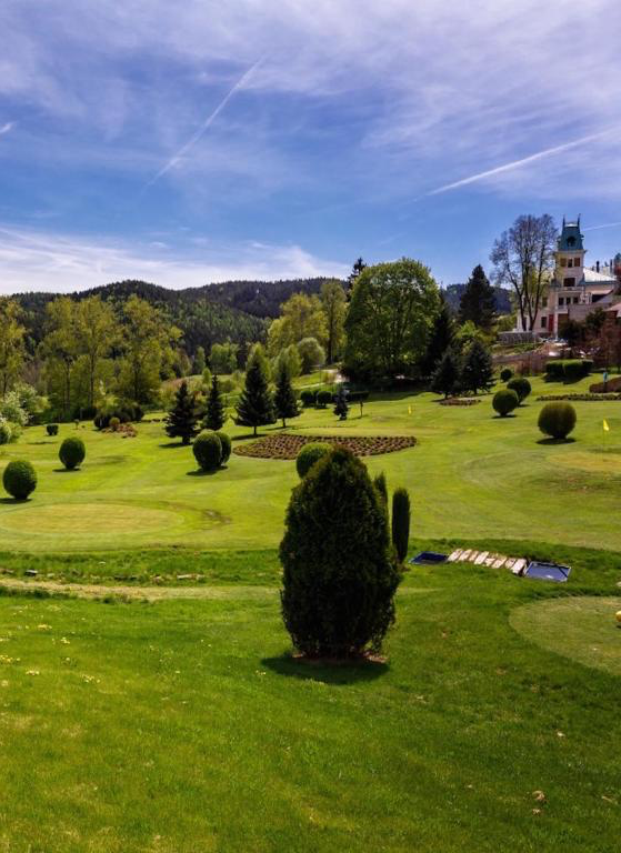 2 vagy 3 éjszaka 2 fő részére reggelivel vagy félpanzióval, Csehországban a természet ölelésében- Golf Resort Cihelny​