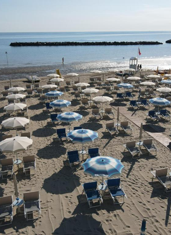 6 nap / 5 éjszaka tengerparti kikapcsolódás 2, 3 vagy 4 fő részére reggelivel Riminiben- Hotel Mirage