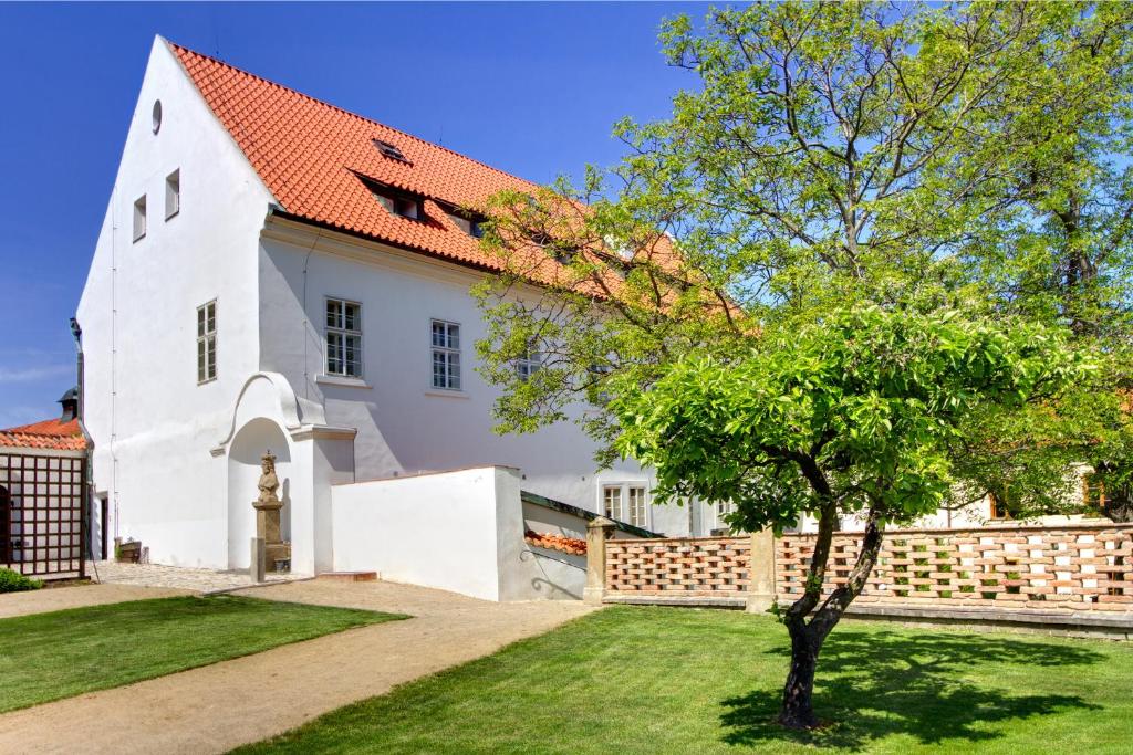 3 nap / 2 éjszaka 2 fő részére Prága belvárosában a Hotel Monasteryben****