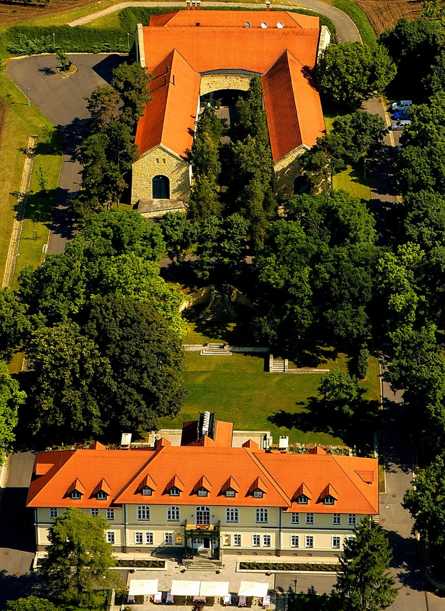 Gróf Degenfeld Botrytis borkóstoló tokaji pezsgővel és 6 puttonyos aszúval