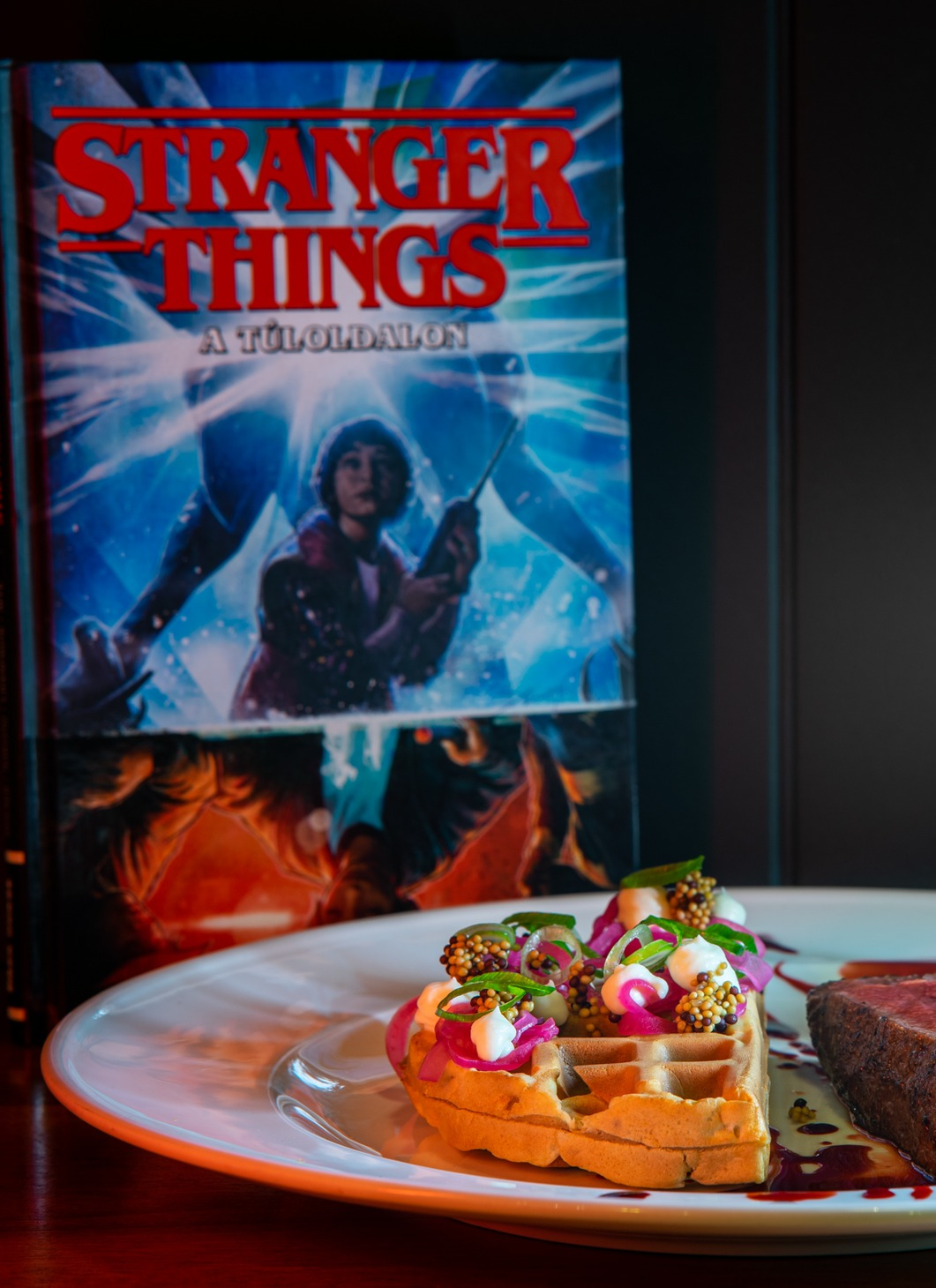 KönyvBár borvacsora világhírű könyvek ihlette fine dining ételkölteményekkel és naturális borokkal